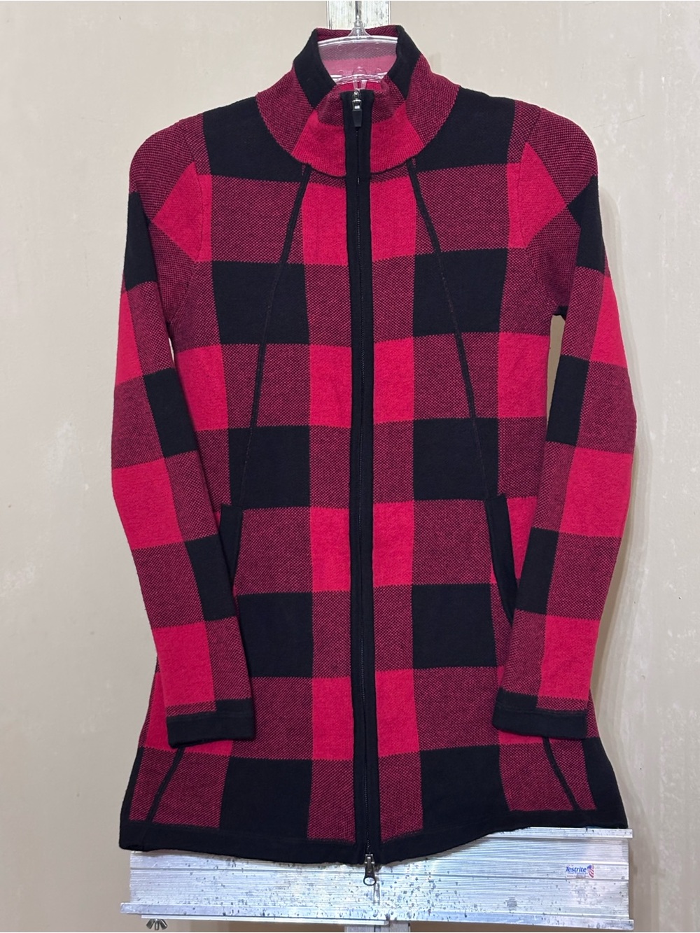 Adrienne Vittadini Red & Black Buffalo Plaid Full Zip Sweater Jacket Tunic XS